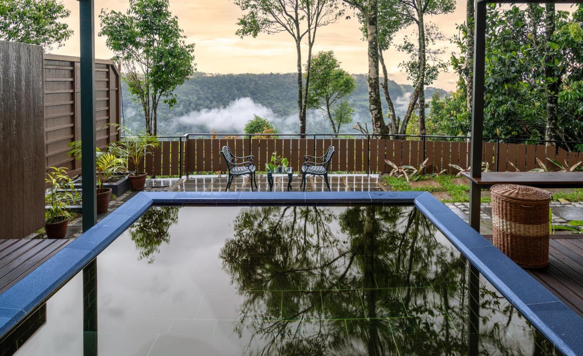 Отель Spicetree Munnar Chinnakanal Экстерьер фото