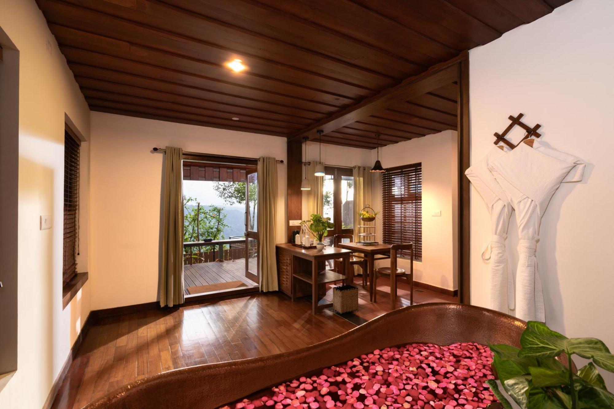 Отель Spicetree Munnar Chinnakanal Экстерьер фото