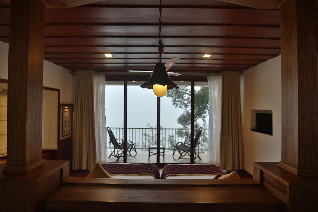 Отель Spicetree Munnar Chinnakanal Экстерьер фото