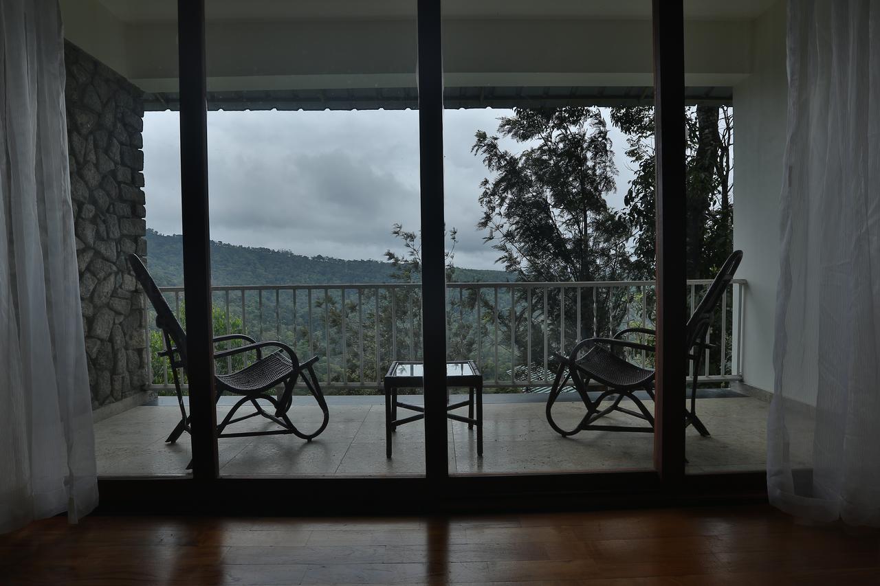 Отель Spicetree Munnar Chinnakanal Экстерьер фото